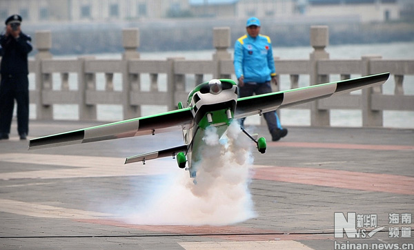 12��17�����h(hu��n)�����w������ِ�_(k��i)Ļʽ�ϵĺ���ģ�ͱ�����